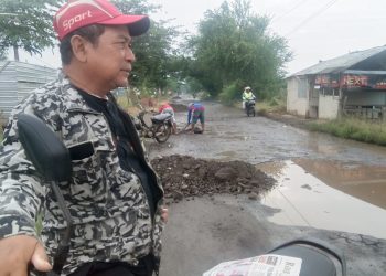 Jalan Kamplong desa Drunten Kecamatan Gabus wetan Di Rehab