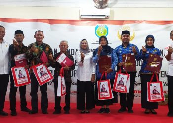 77 Abdi Negara di Indramayu Menerima Satyalencana Karya Sapta dari Presiden RI