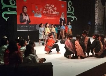 Teatrikal Dolanan Anak di Indramayu Pukau Penonton Malam Anugerah Seni dan Budaya 