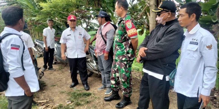 Tanggul di Desa Cibereng Kecamatan Terisi Longsor, Pemdes Datangkan Alat Berat