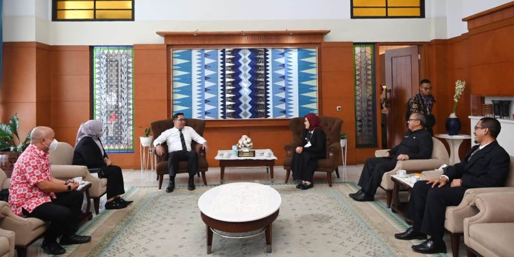 KPU Indramayu Melantik PAW PPK dan PPS Pemilu 2024
