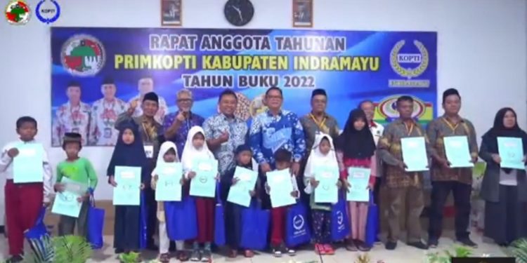 RAT Tahun Buku 2022, Primkopti Indramayu Apresiasi Rumah Tempeku Higienis dan Pabrik Tahu Terbersih