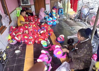 Mantan TKW Kembangkan Ekonomi Kreatif Buat Kerajinan Barongsai