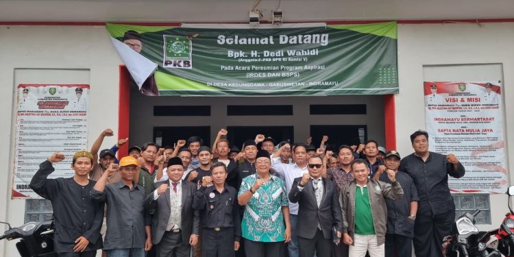 Anggota DPR RI H.Dedi Wahidi Hadiri Peresmian Program Aspirasi