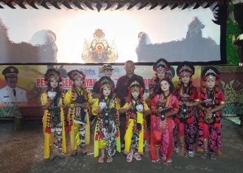 Hut Ke 541 Kabupaten Cirebon.Disbudpar Gelar Pentas Seni Wayang Kulit dan Tari Topeng di Balai Desa Bodesari Plumbon.