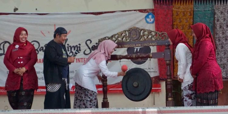 Disdikbud Kabupaten Indramayu Peringati Hari Bahasa Ibu Internasional Tahun 2023