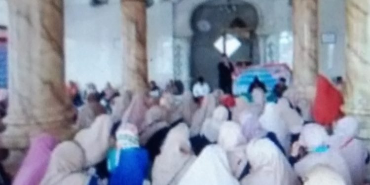 Camat Bongas Ajak Warga Untuk Pahami Isi Alqur’an
