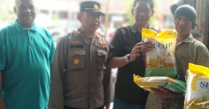 Disperindag Dan Bulog Kabupaten Cirebon Adakan Operasi Pasar di Desa Jemaras Kidul