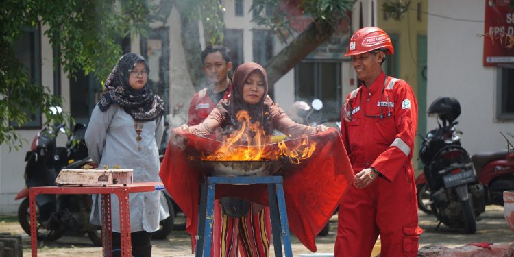 Kilang Pertamina Balongan Intens Edukasi Masyarakat Cara Tanggulangi Kebakaran