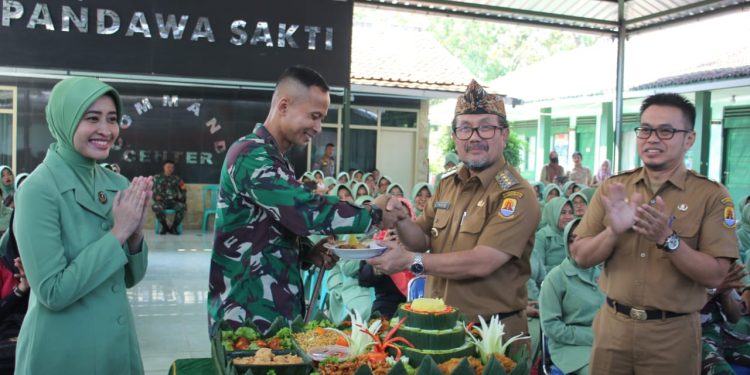 Pemkab Cirebon dan Kodim 0620 Kerjasama Adakan Pelatihan Ketrampilan untuk Tingkatkan Ekonomi Keluarga.