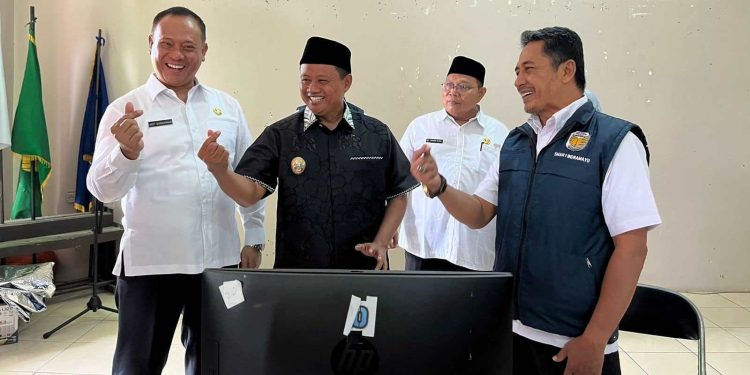 Wagub Jabar Buka Pelatihan Juru Sembelih Halal dan Sosialisasi Pemotongan Hewan Qurban di Indramayu