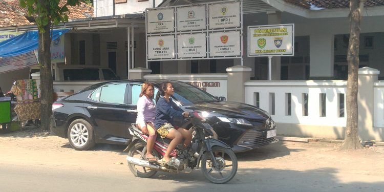 Anggota DPRD dan Disdik Turun Tangan Mediasi Permasalahan TK Ulul Azmi Dengan Pemdes Gegesik Wetan