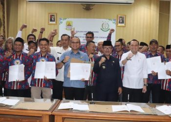 Agar Tidak Ada Penyelewengan Dana Desa, Pemdes bersama Kejari Kabupaten Cirebon Teken MoU. 