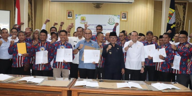 Agar Tidak Ada Penyelewengan Dana Desa, Pemdes bersama Kejari Kabupaten Cirebon Teken MoU. 