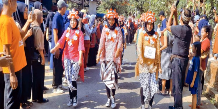 Membludak, Begini Semarak Kemerdekaan RI 78 di Desa Tuk Karangsuwung