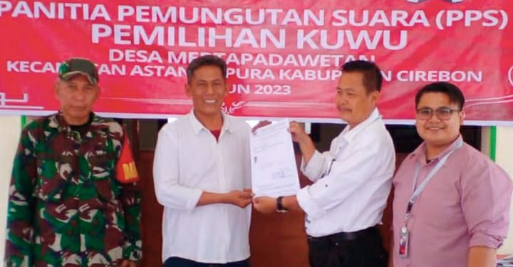 Tukang Tambal Ban Resmi Daftar Pencalonan Kuwu Mertapada Wetan