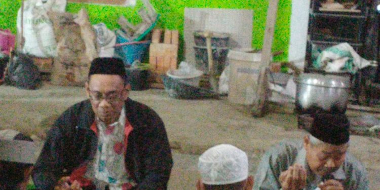 Hardadi Calon Kuwu Nomor Urut Satu,“ Gelar Istighosah Langsung,” Bersama Tim Pemenangan, Dan Para Pendukung Di Dusun Lempong