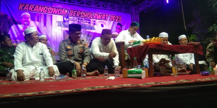 Peringati Maulid Nabi SAW , Di Masjid Al Muhajirin Karanganyar