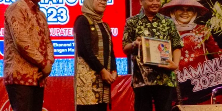 Pelaku Seni di Indramayu Diganjar Anugerah Kebudayaan