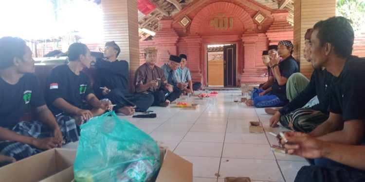 Pemuda-pemudi Desa Bojong Bersatu Santuni Anak Yatim – Piatu