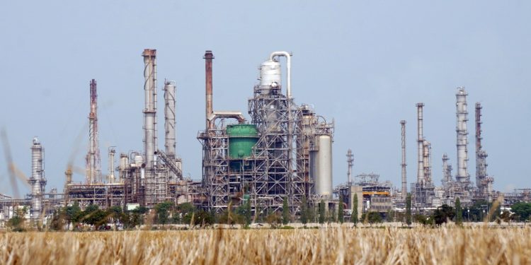 Momen Hari Jadi Kabupaten Indramayu, Ini Kontribusi Kilang Balongan Untuk Pembangunan Indramayu