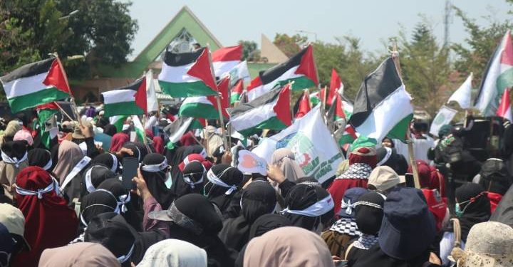 Warga Indramayu Gelar Aksi Damai Solidaritas  Untuk Palestina