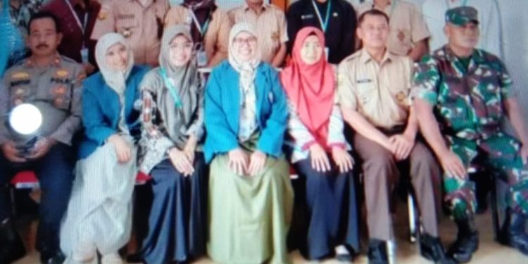 Camat Bongas  H.Yus Monitoring Posyandu