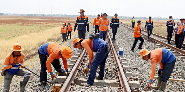 Hadapi Masa Angkutan Natal dan Tahun Baru 2024, Daop 3 Cirebon Petakan Potensi Jalur Rawan Bencana