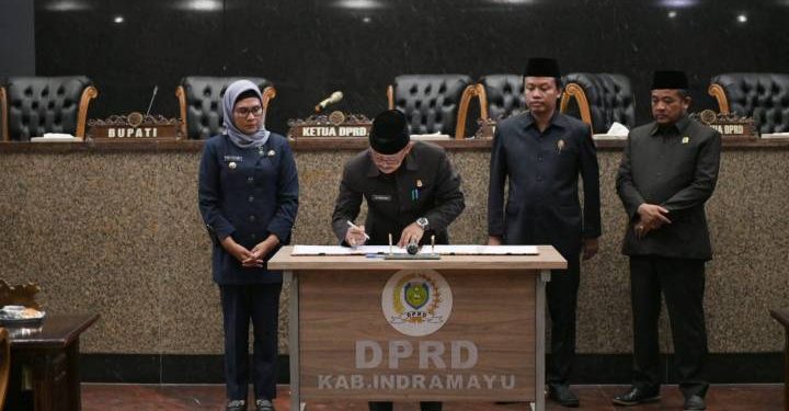 Bupati Dan DPRD Indramayu Sahkan APBD 2024 Sebesar rp.3,79 Triliun