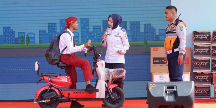 Insan Perhubungan, Bupati Indramayu: Harus Jadi Pelopor Keselamatan Lalu Lintas