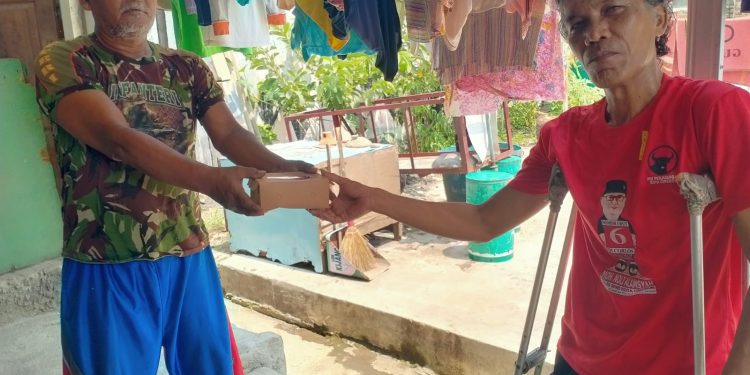 Perbanyak Ibadah, Noli Alamsyah Caleg PDIP Bagi-bagi Makanan di 2 Lokasi