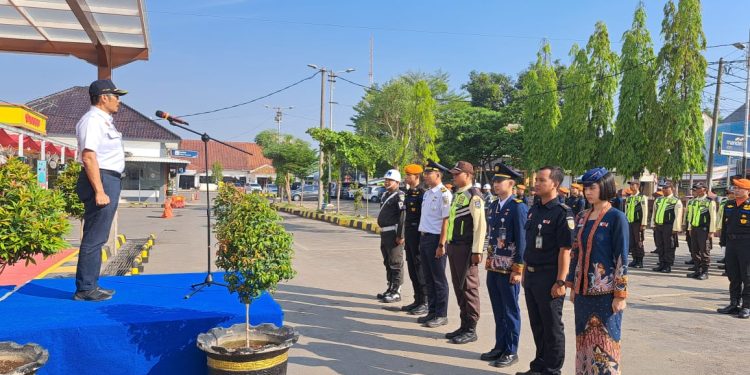 KAI Daop 3 Cirebon Apel Gelar Pasukan, 246 Personel Siap Amankan Libur Nataru