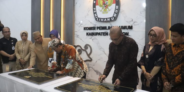 Gedung KPU Kabupaten Cirebon Diresmikan, Dihadiri Ketua KPU RI Dan Bupati Cirebon