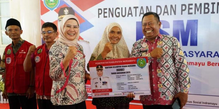 Bupati Indramayu Ajak Pekerja Sosial Masyarakat Entaskan Kemiskinan