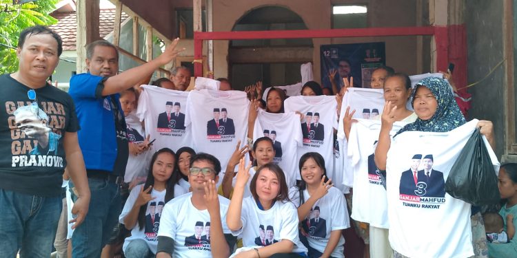 Heru Subagia Sosialisasikan Ganjar- Mahfud serta Caleg PAN ke Masyarakat Cirebon