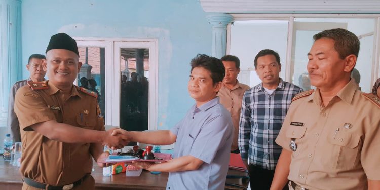 Sertijab Berlangsung Khidmat, Kuwu Gufron Bertekad Wujudkan Desa Japura Lor Yang Harmonis, Transparan Dan Akuntabel