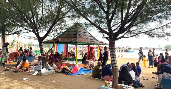 Jumlah Wisatawan Yang Berkunjung  Ke Objek Wisata  Di Indramayu Terus Menggeliat