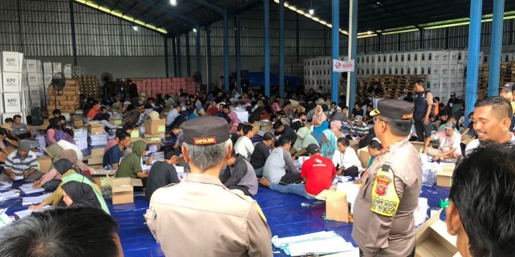 Kapolres indramayu , Monitoring KPU .