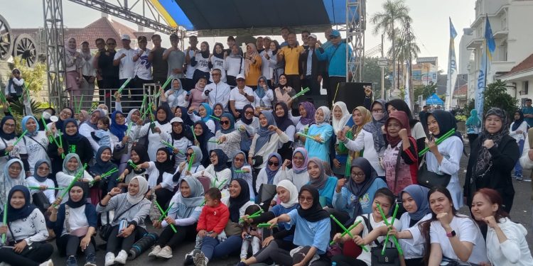 Ratusan Orang Penuhi Acara CFD Dengan Senam Aerobik