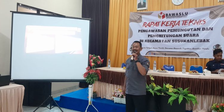Pemungutan dan Perhitungan Suara Panwascam Susukanlebak: Jaga Integritas Pemilu 2024