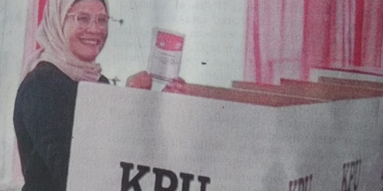 Bupati indramayu HJ.Nina Agustina Coblos TPS , 3 Desa Krimun