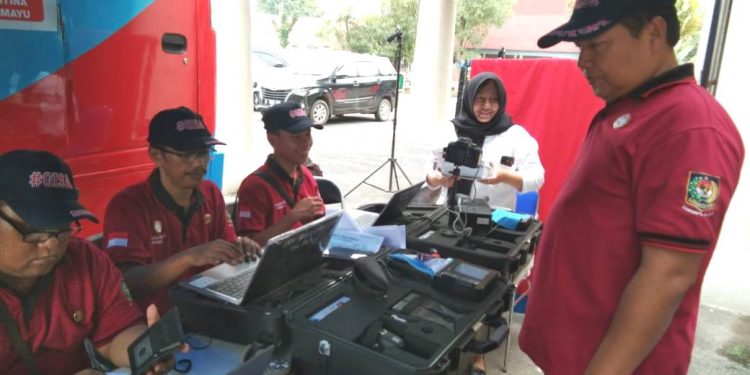 Disdukcapil Indramayu Jemput Bola Berikan Layanan Langsung ke Masyarakat