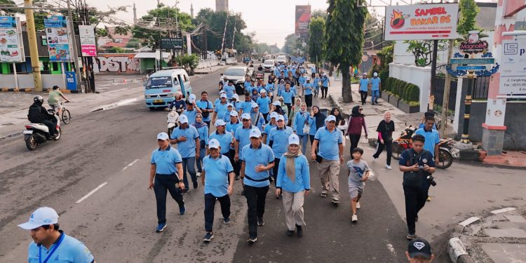 Jalan Sehat Rangkaian Hari Jadi ke-66 Perumda Air Minum Tirta Giri Nata