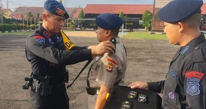 Danyon C Pelopor Satbrimob Polda Jabar Pimpin Upacara Korps Raport Kenaikan Pangkat Pengabdian 