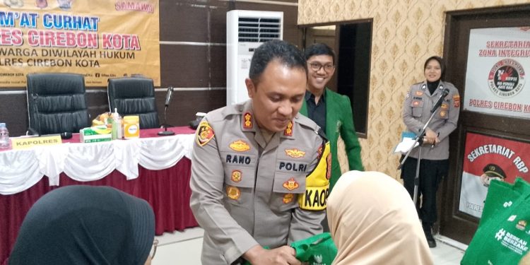Bersama Baznas dan Mahasiswa, Kapolres Ciko Gelar Jum’at Curhat di Mapolres