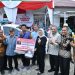 Bupati Nina Agustina Hibahkan Ambulans Untuk Yayasan