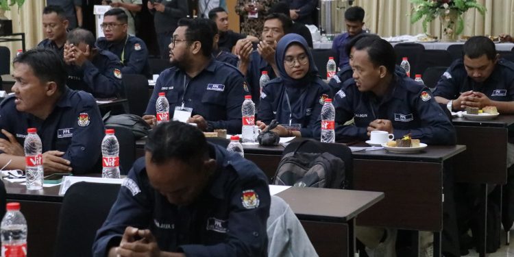 Rapat Rekapitulasi Hasil Perhitungan Perolehan Suara Tingkat Kota Cirebon