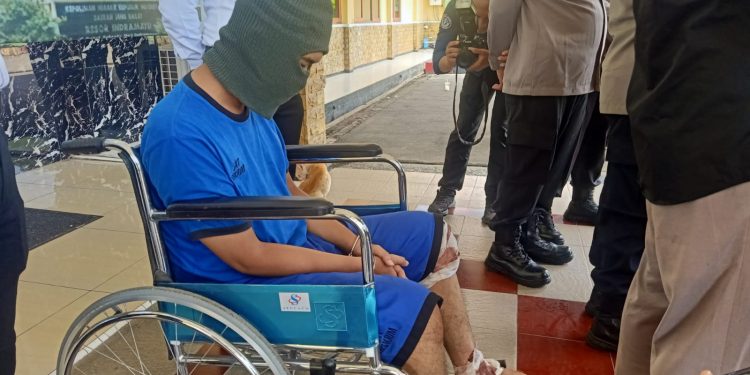 Melawan, Perampok Minimarket di Indramayu Dihadiahi Timah Panas