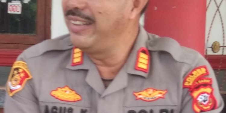 AKP Agus,K Kapolsek Gabus Wetan Bersinergi Dengan Warga