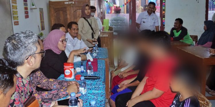 Bupati Indramayu Datangi Siswa SD Korban Bullying, Ini Pesannya